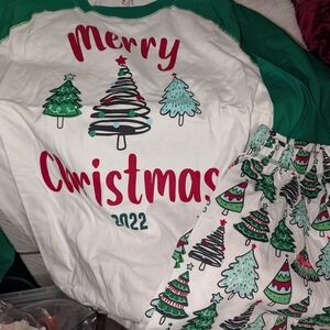 ♥️Adult Christmas Pajamas 2022 PJ Place Size SmallBrand new with tags